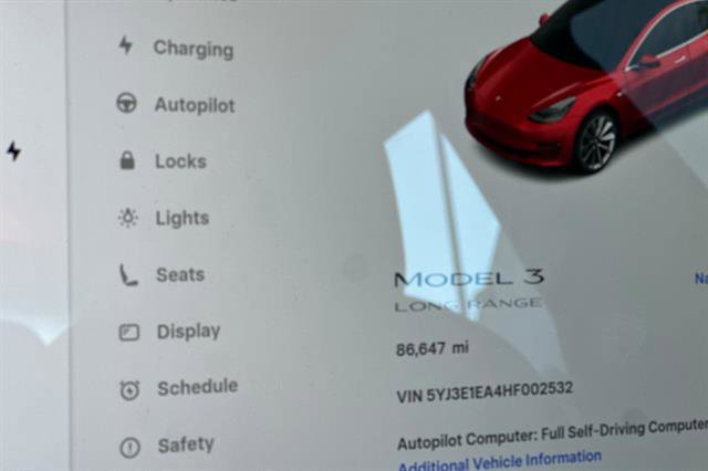 Used 2017 Tesla Model 3 Long Range image 28