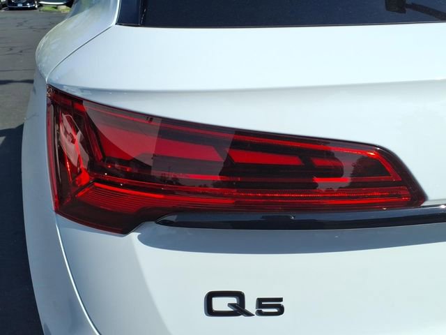 Used 2024 Audi Q5 e Premium Plus AWD/4WD image 16
