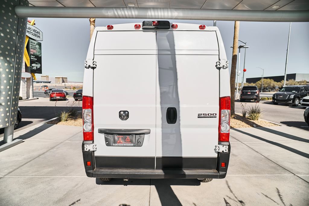 Used 2025 RAM ProMaster 2500 w/ Convenience Group FWD image 8