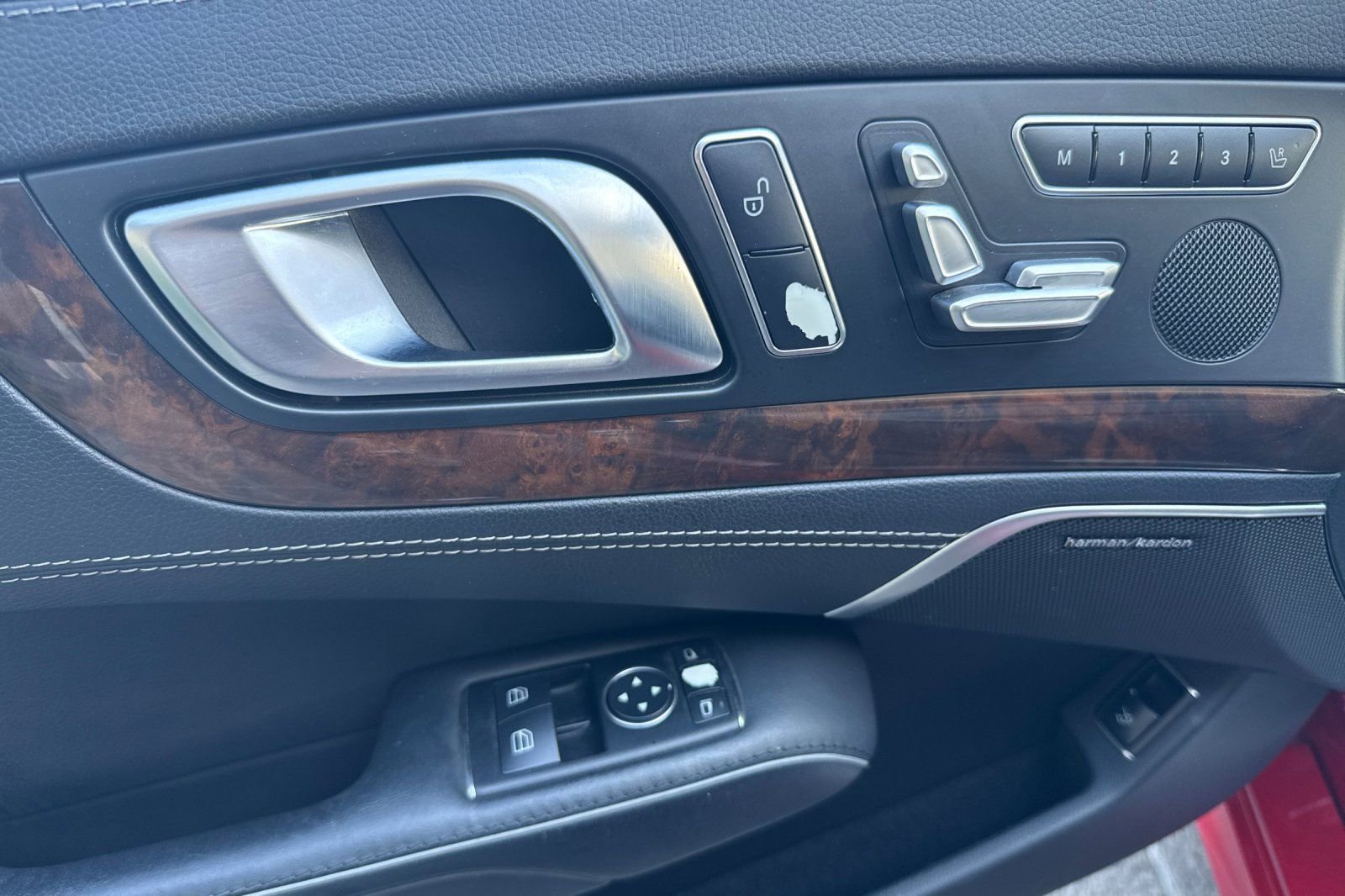 Used 2013 Mercedes-Benz SL 550 image 12