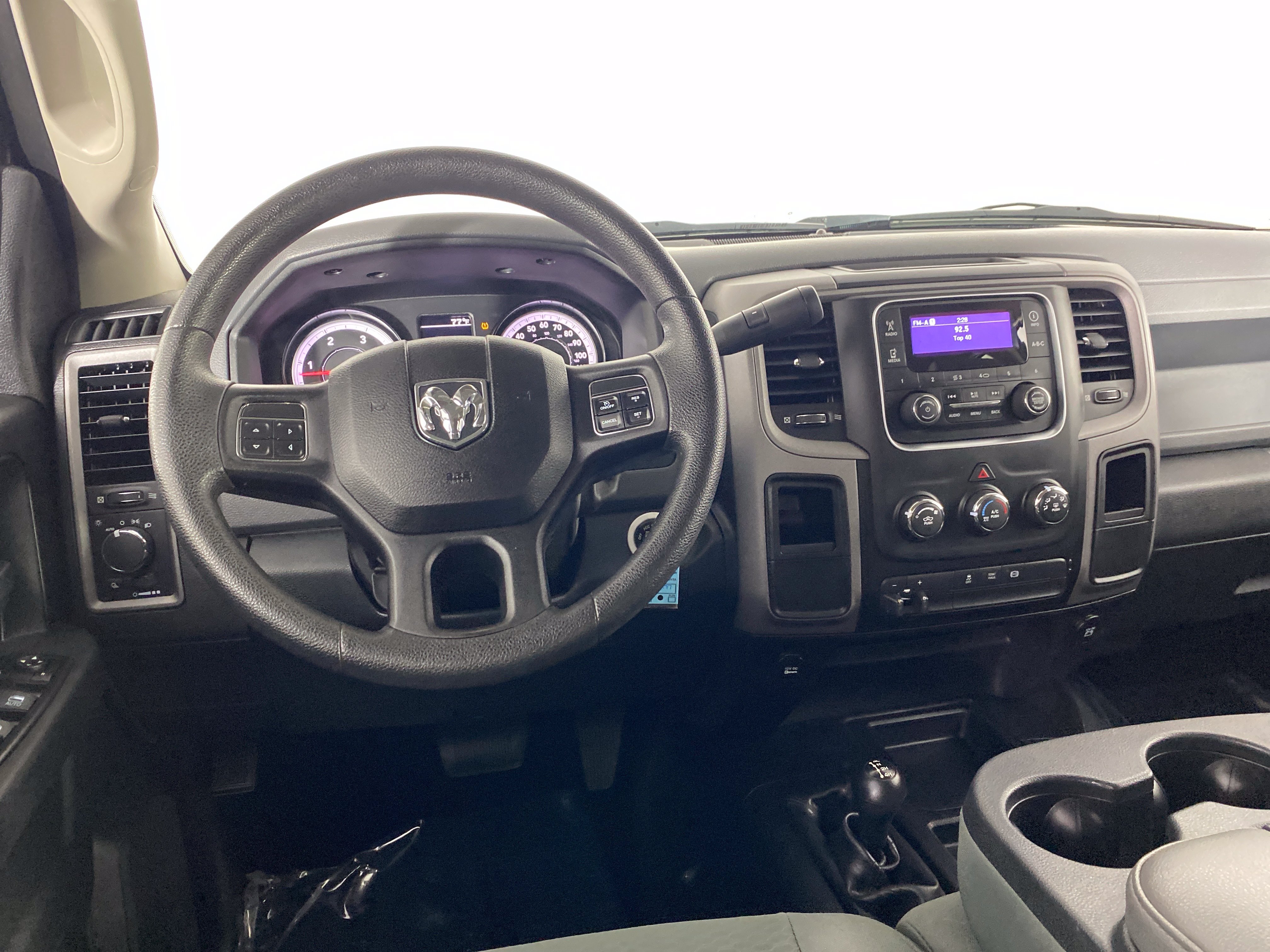 Used 2015 RAM 2500 Tradesman w/ Chrome Appearance Group AWD/4WD image 16