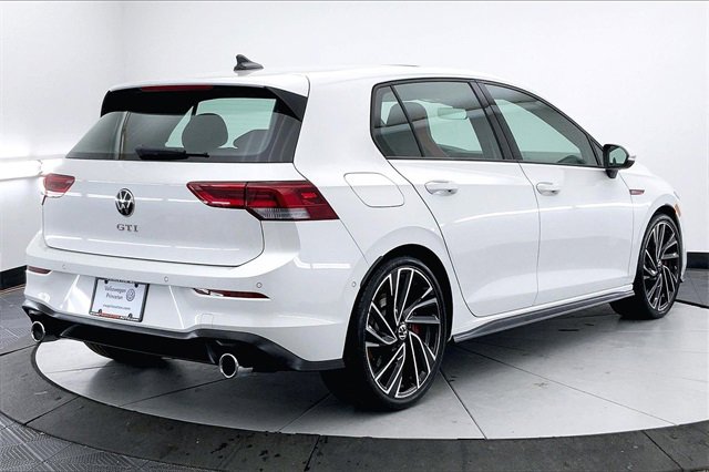 Used 2024 Volkswagen GTI Autobahn image 13