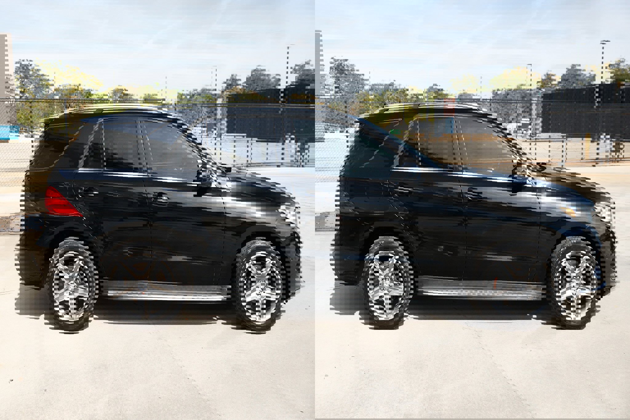 Used 2016 Mercedes-Benz GLE 400 4MATIC image 18