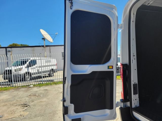 New 2026 Ford Transit 250 148 Medium Roof w/ Load Area Protection Package RWD image 6