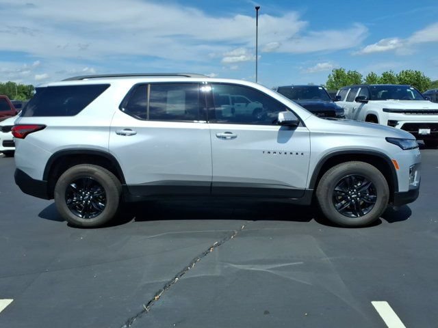 Used 2022 Chevrolet Traverse LT w/ Midnight/Sport Edition FWD image 29