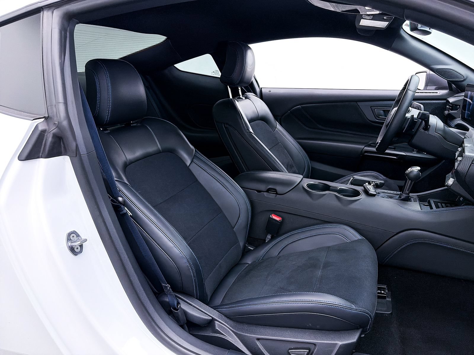 Used 2024 Ford Mustang Dark Horse RWD image 36