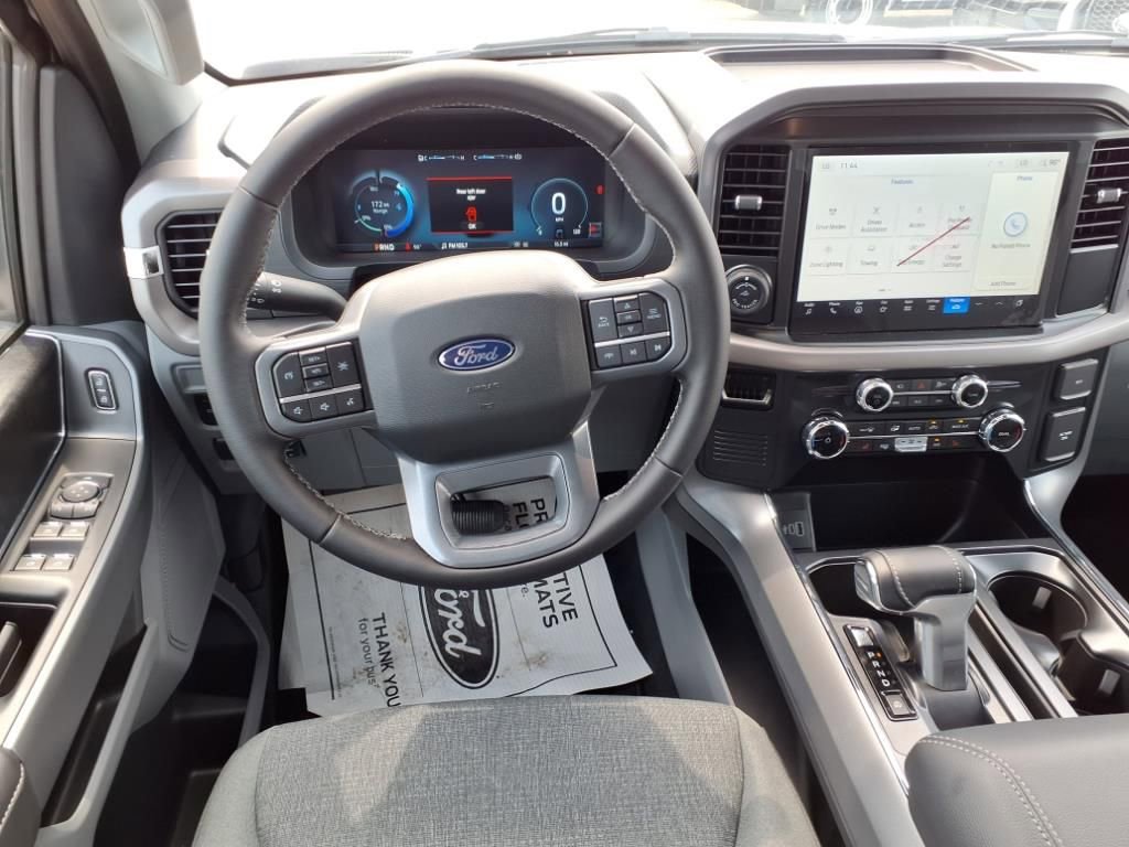 New 2025 Ford F150 Lightning XLT AWD/4WD image 3