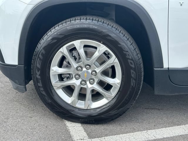 Used 2021 Chevrolet Traverse LS FWD image 11