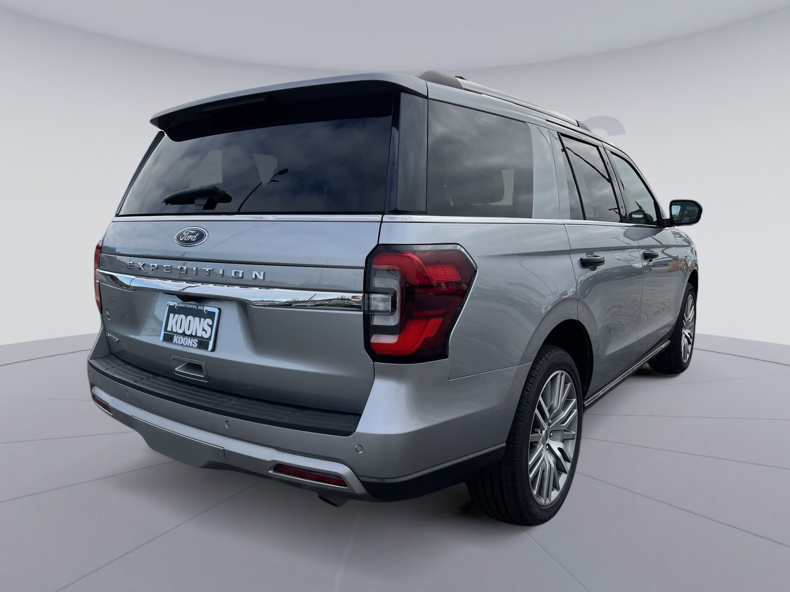 Used 2024 Ford Expedition Limited image 7