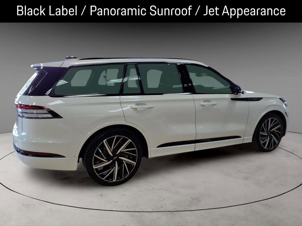 Certified 2025 Lincoln Aviator Black Label w/ Jet Appearance Package image 10