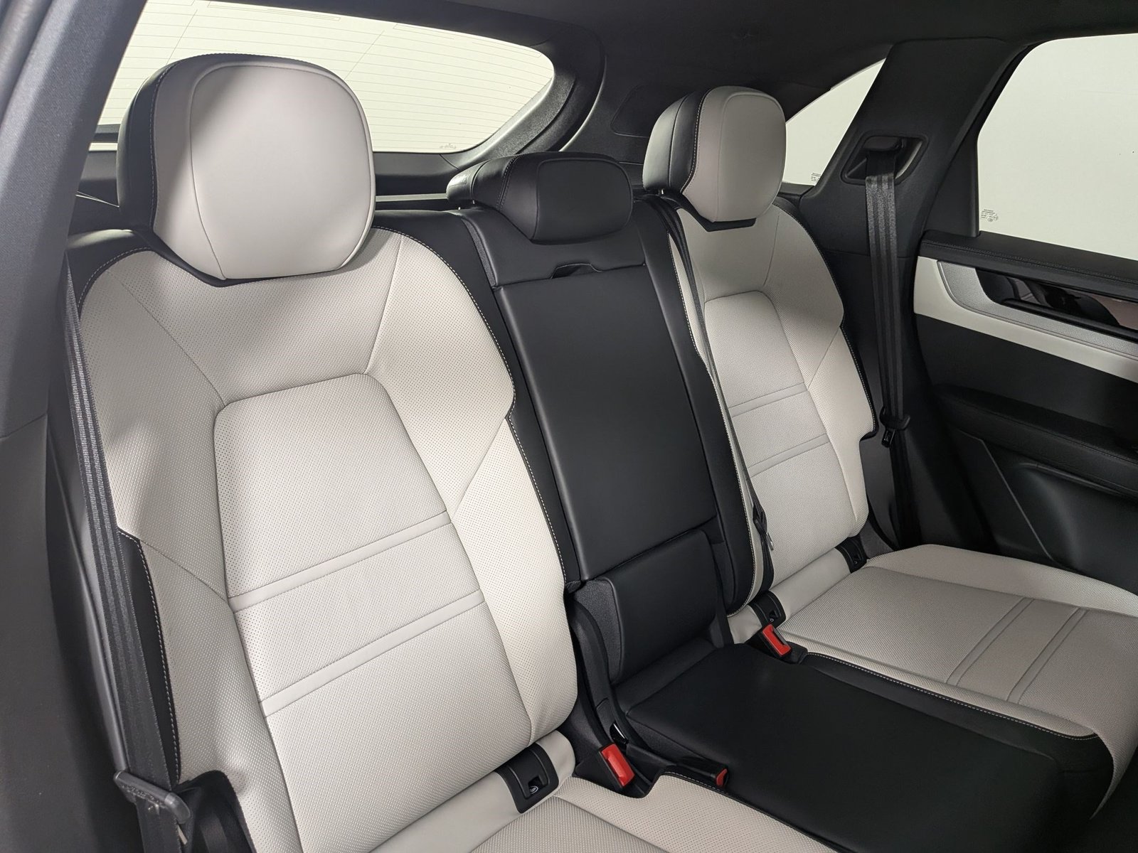 New 2026 Porsche Cayenne S AWD/4WD image 24