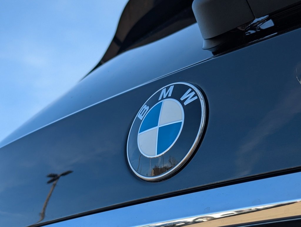 Used 2020 BMW X7 xDrive40i w/ Cold Weather Package image 36