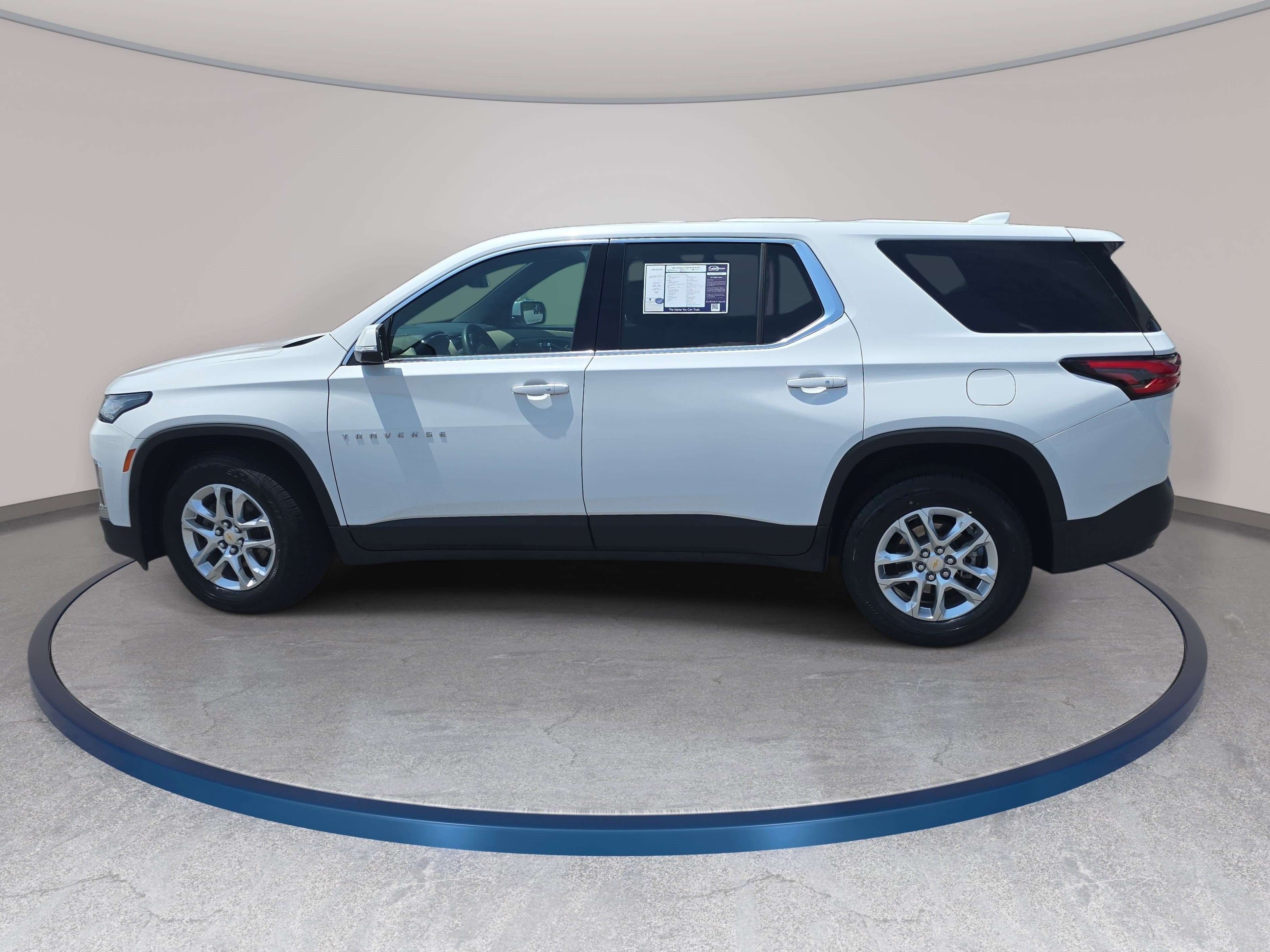 Used 2023 Chevrolet Traverse LS AWD/4WD image 8