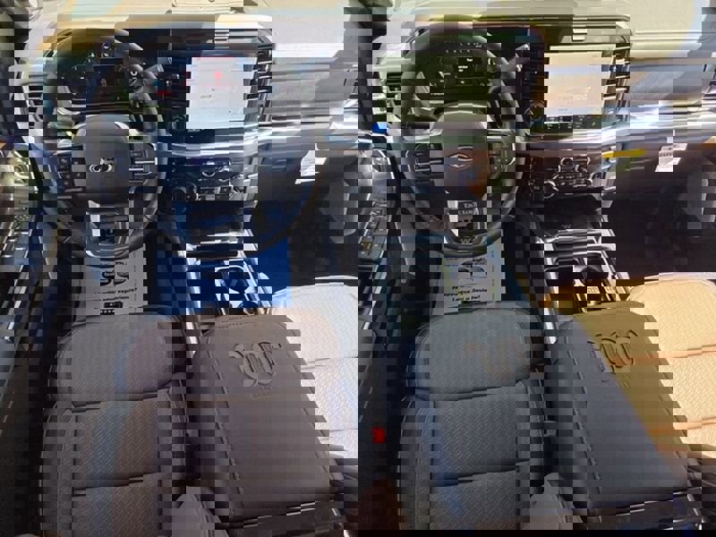 New 2026 Ford F350 King Ranch w/ Chrome Package image 10