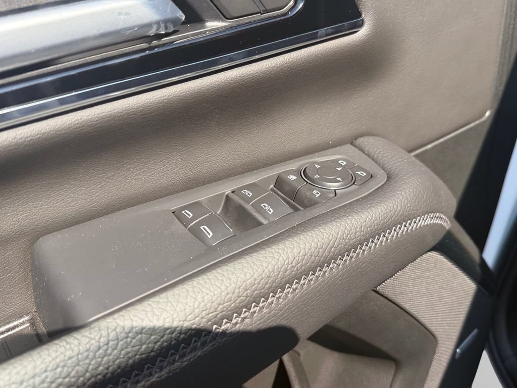 New 2026 GMC Yukon XL Denali AWD/4WD image 26