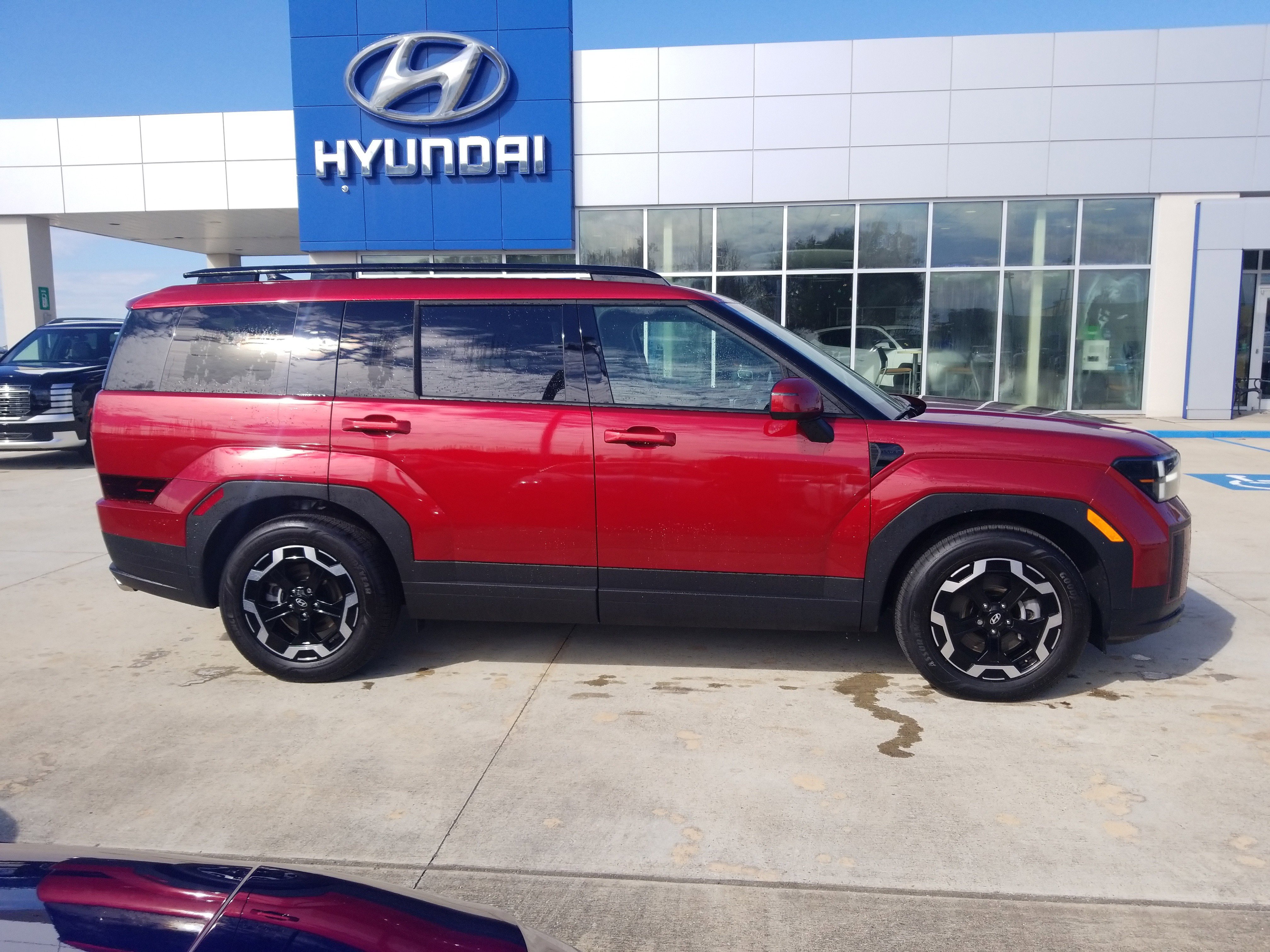 Certified 2025 Hyundai Santa Fe SEL image 8