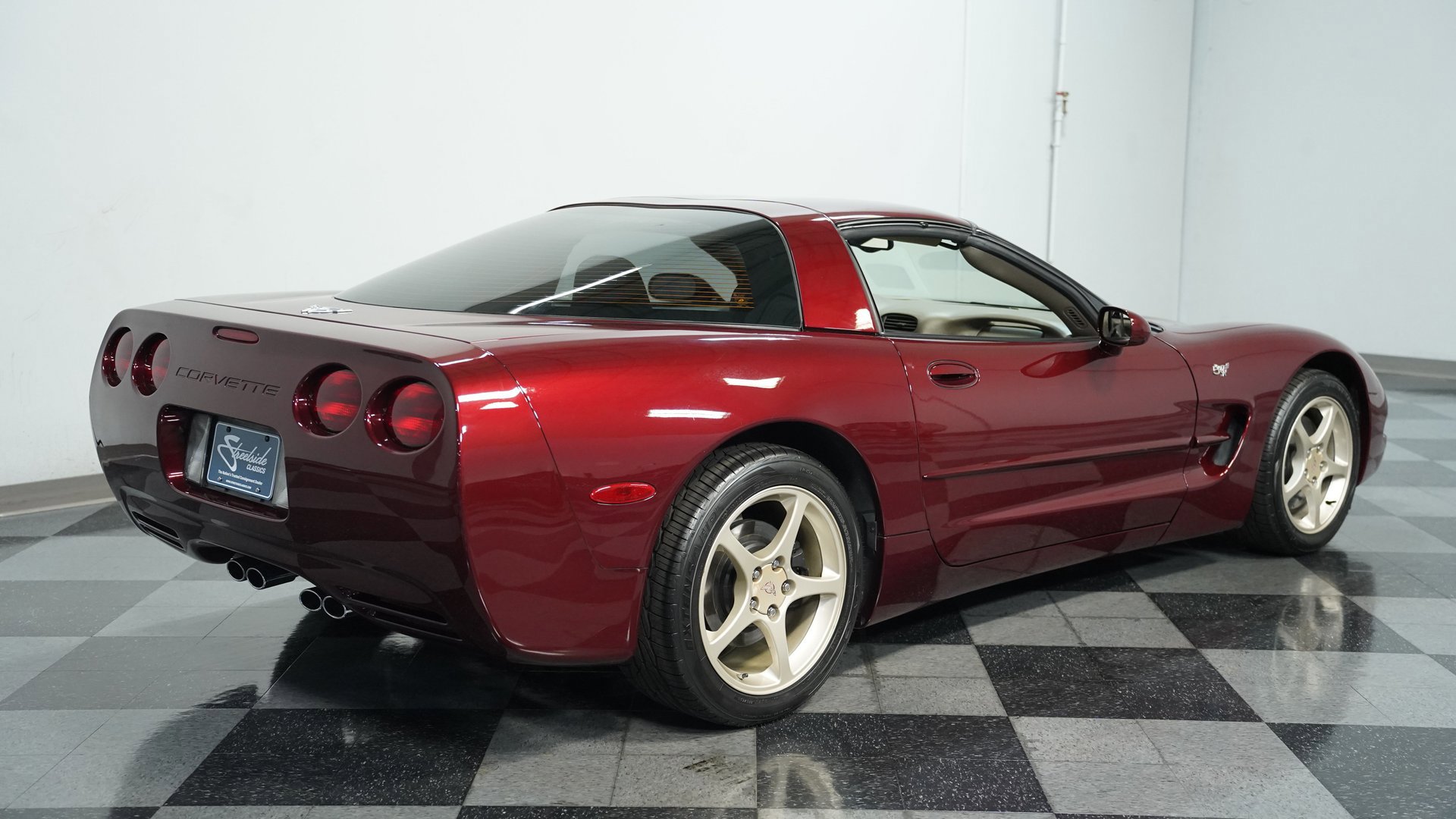 Used 2003 Chevrolet Corvette 50th Anniversary Edition w/ Preferred Equipment Group image 11