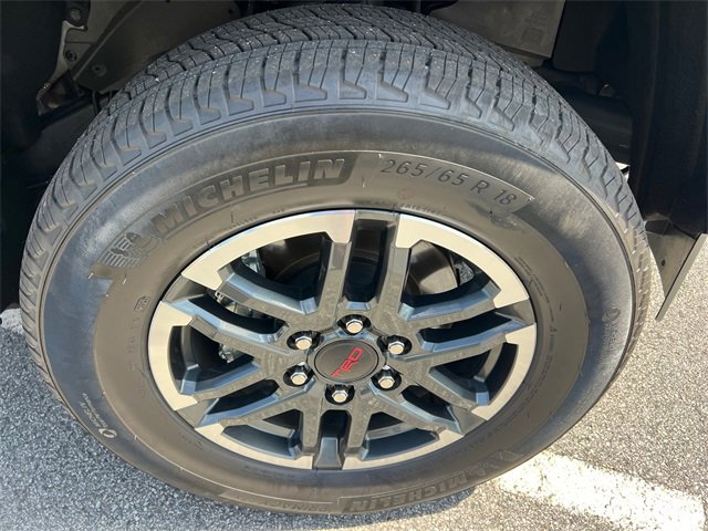 Used 2025 Toyota Tacoma TRD Sport image 12