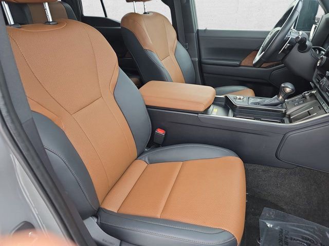 Certified 2024 Lexus GX 550 w/ Cold Area Package image 10