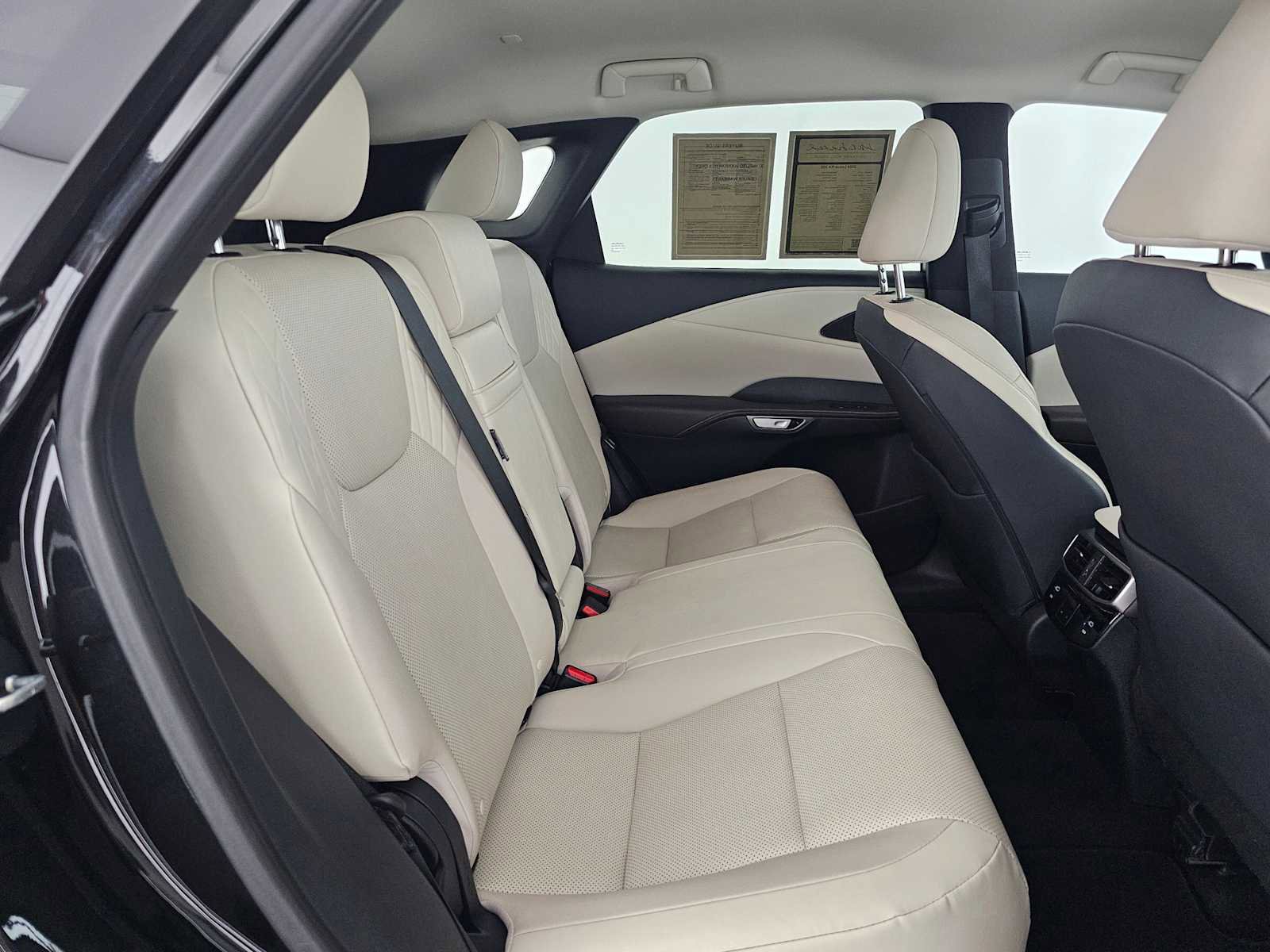 Used 2024 Lexus RX 350 FWD w/ Technology Package image 12