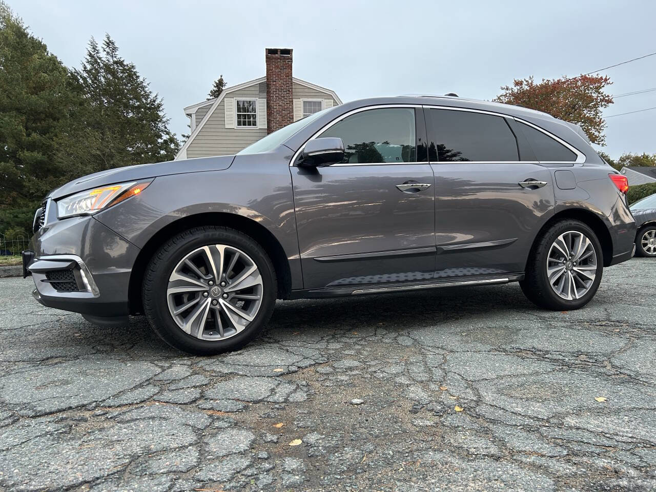 Used 2018 Acura MDX SH-AWD w/ Technology Package image 3