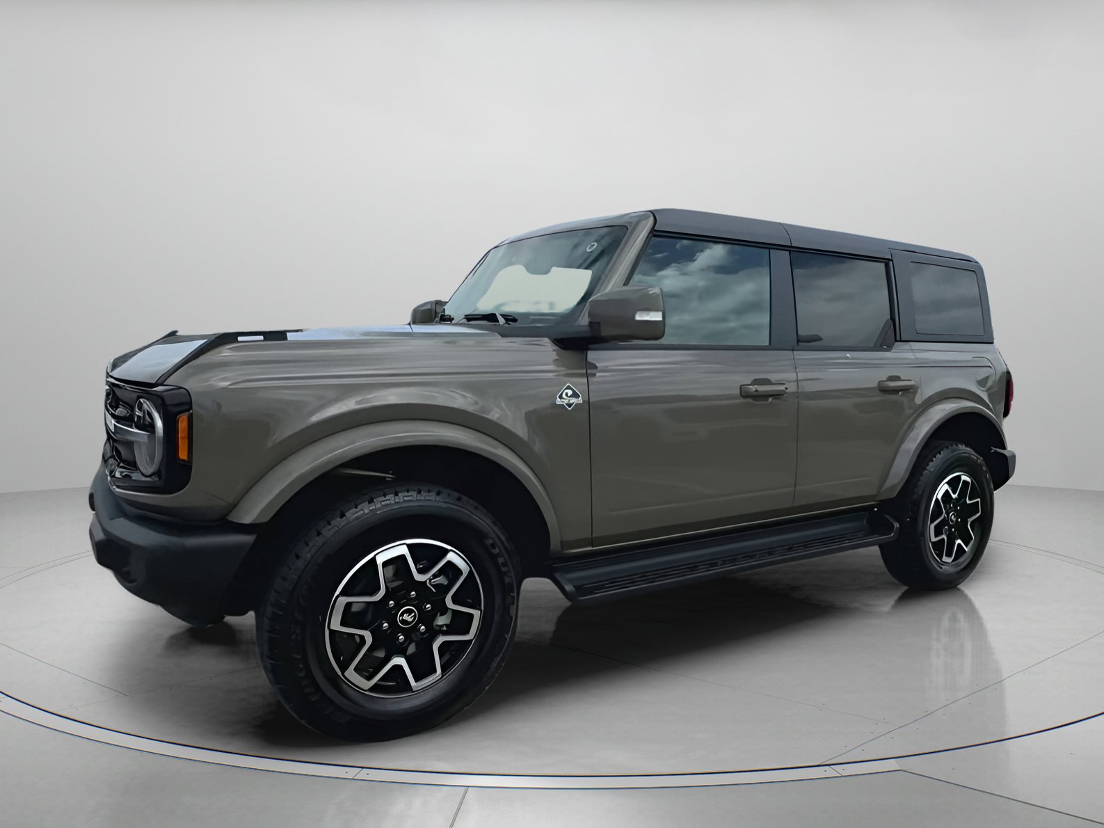 New 2025 Ford Bronco Outer Banks image 13