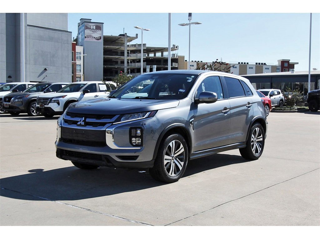 Used 2021 Mitsubishi Outlander Sport SE image 2