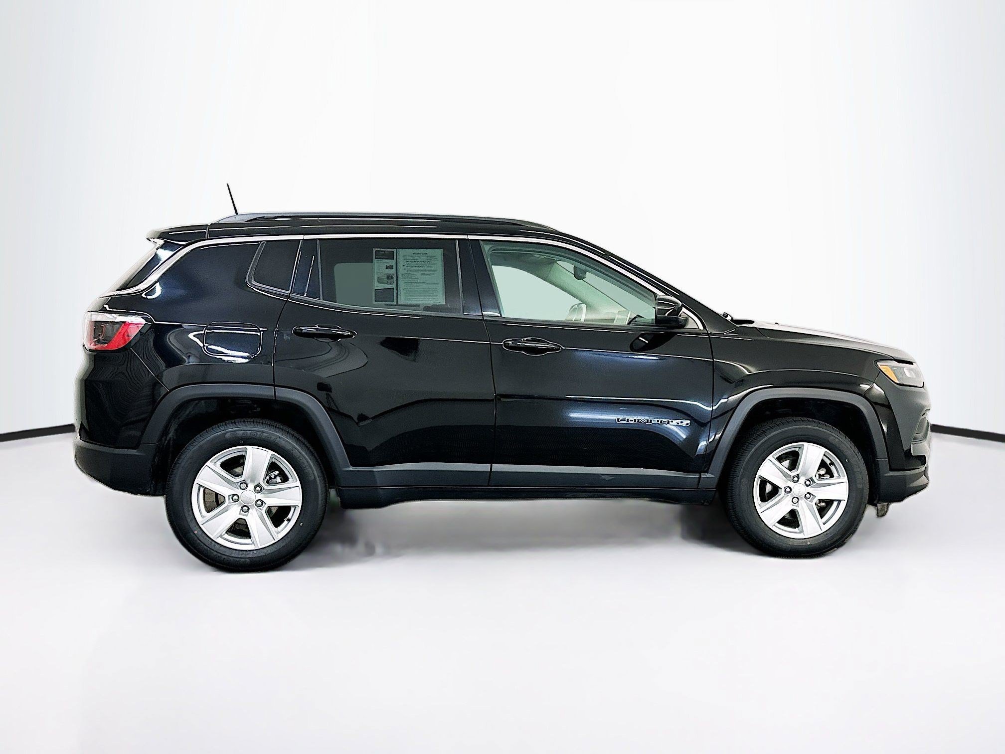 Used 2022 Jeep Compass Latitude w/ Convenience Group AWD/4WD image 7