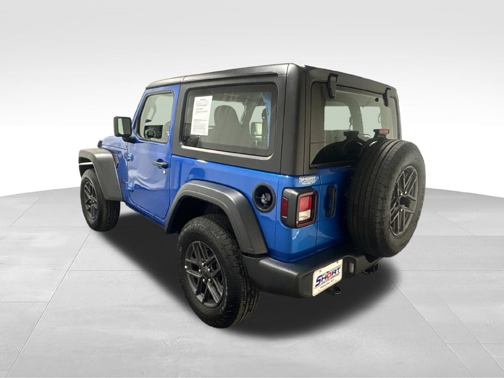 Used 2026 Jeep Wrangler Sport AWD/4WD image 13