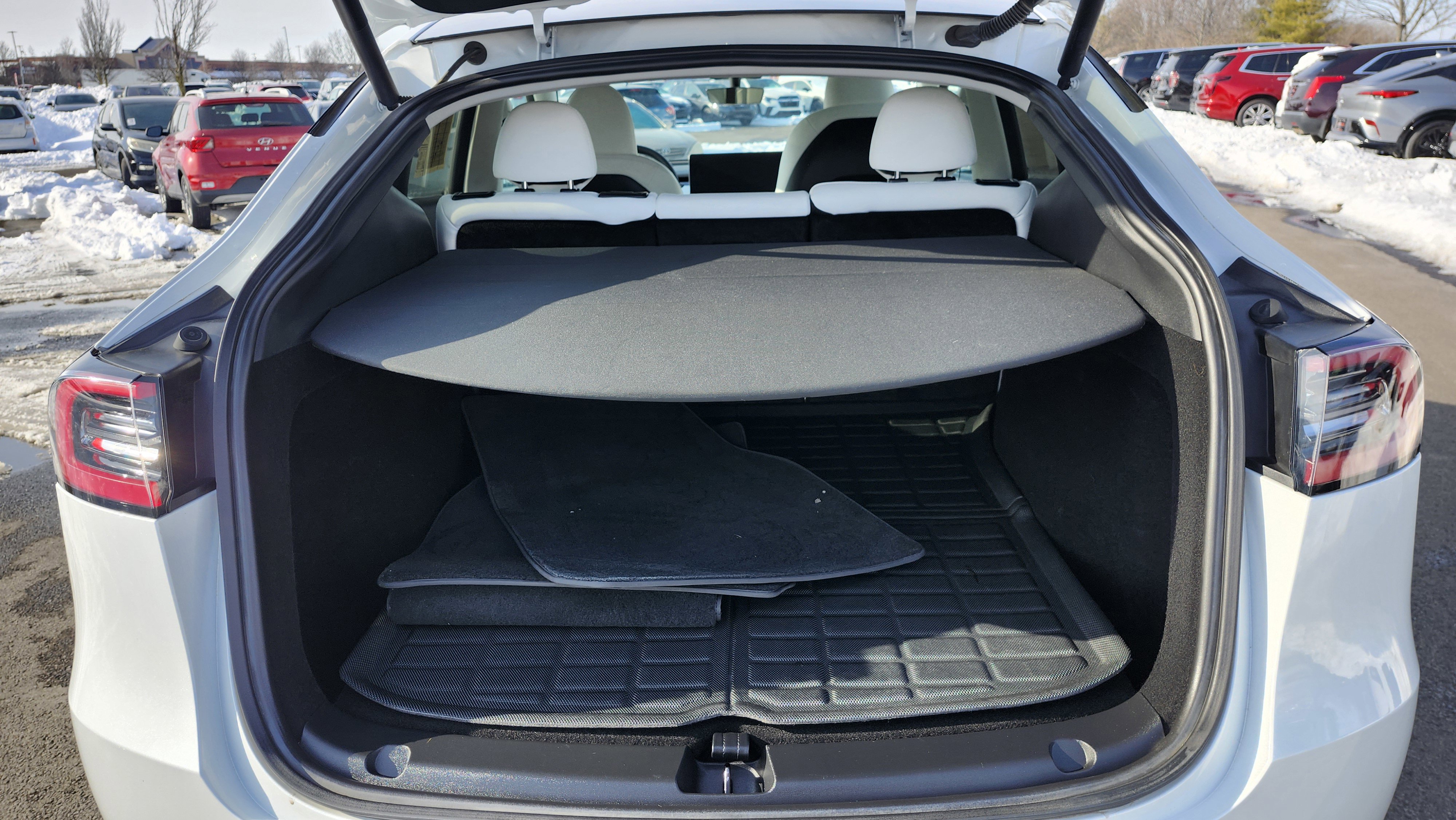 Used 2023 Tesla Model Y Long Range image 22