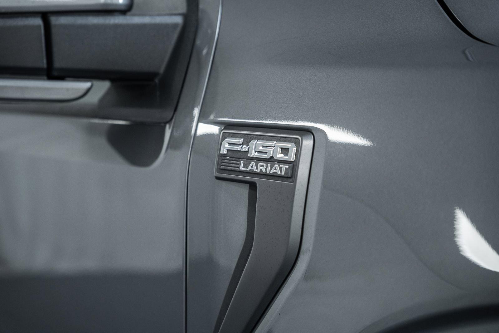 Certified 2023 Ford F150 Lariat w/ Equipment Group 502A High image 19