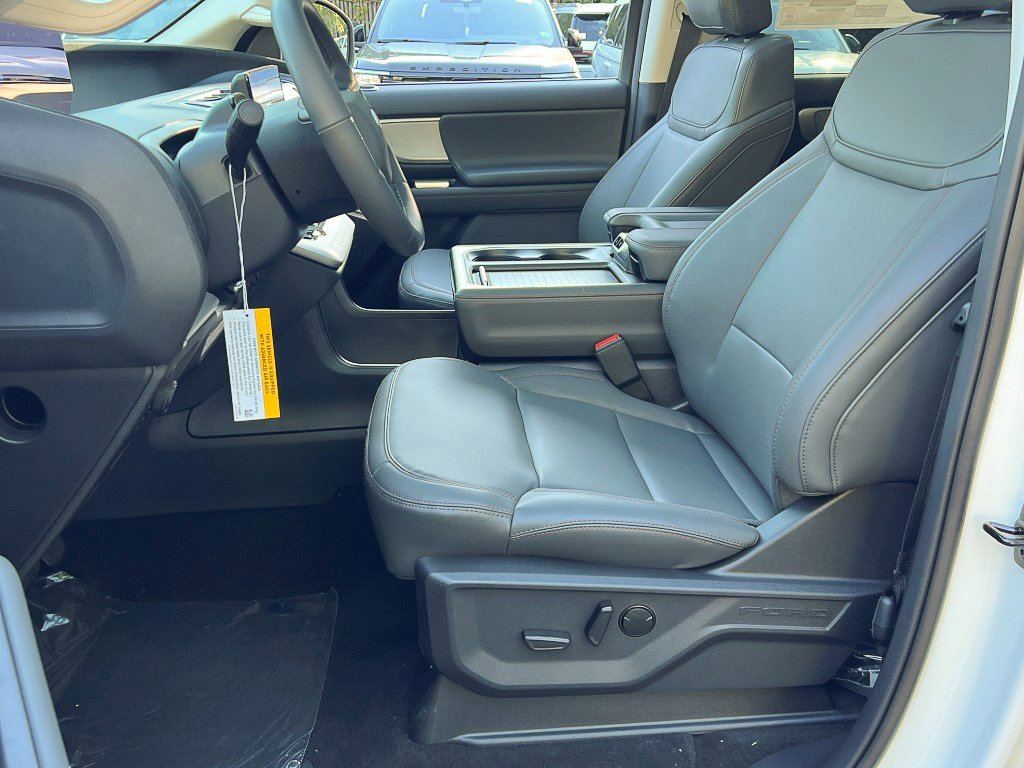 New 2025 Ford Expedition Max Active image 18