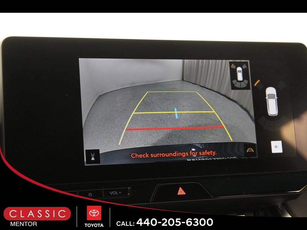 Certified 2024 Toyota Venza XLE image 14