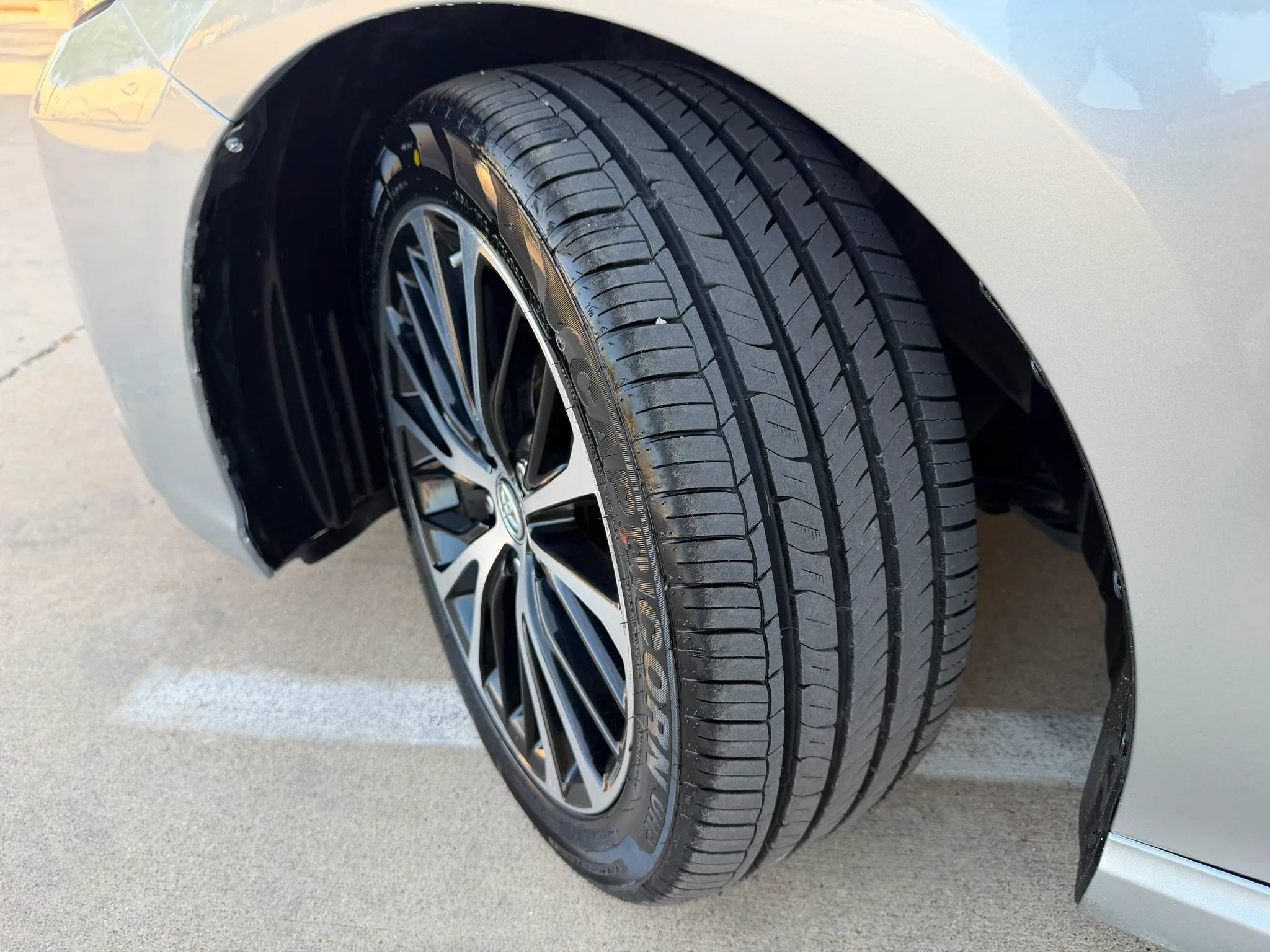 Used 2018 Toyota Camry SE FWD image 27