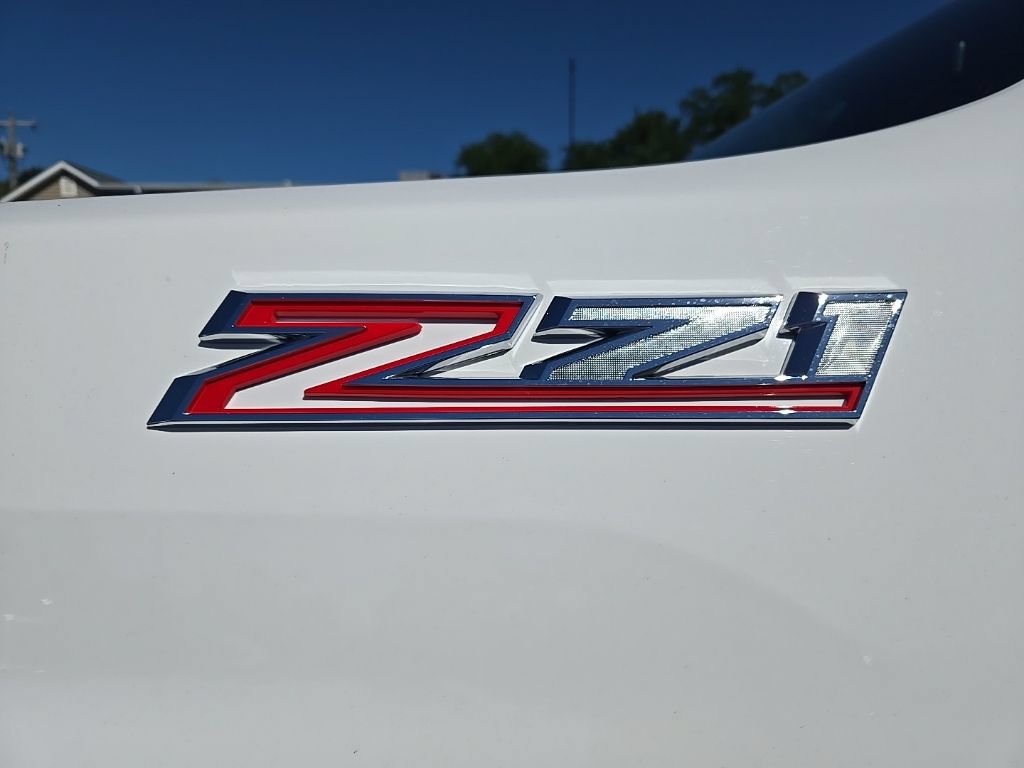 Used 2024 Chevrolet Silverado 2500 Custom w/ Custom Value Package AWD/4WD image 11