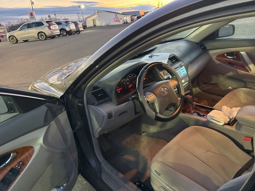 Used 2009 Toyota Camry image 9