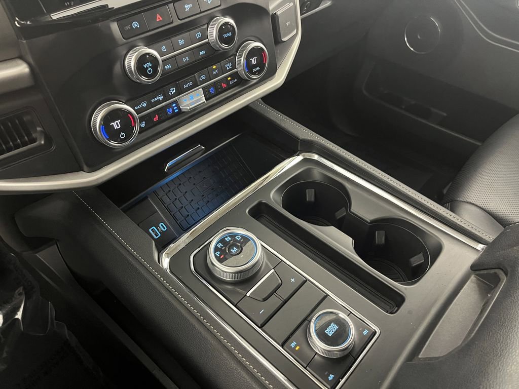 Used 2023 Ford Expedition Max XLT image 25