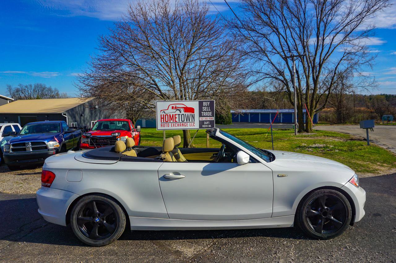 Used 2012 BMW 128i Convertible RWD image 34