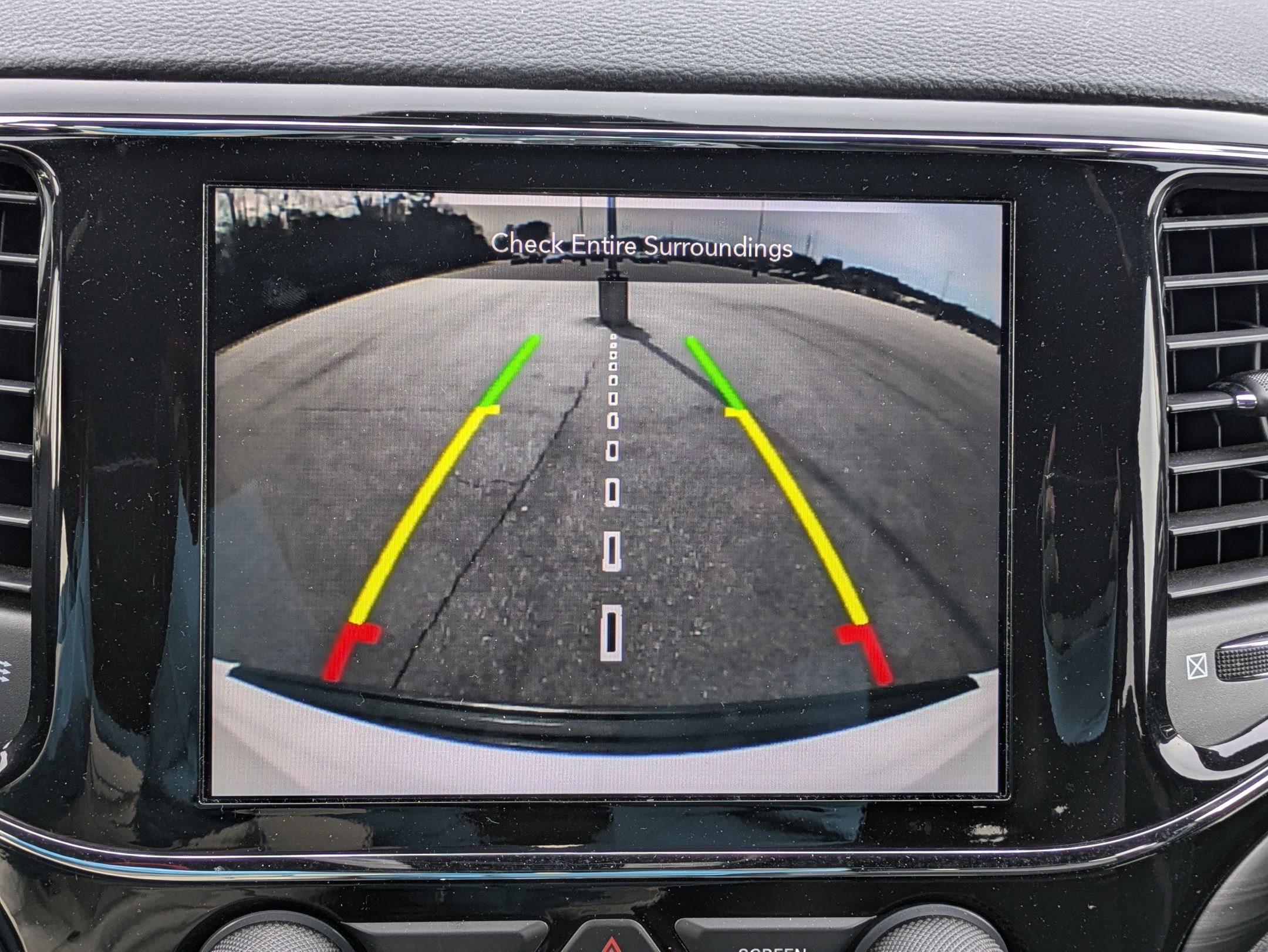 Used 2022 Jeep Grand Cherokee Laredo X image 15