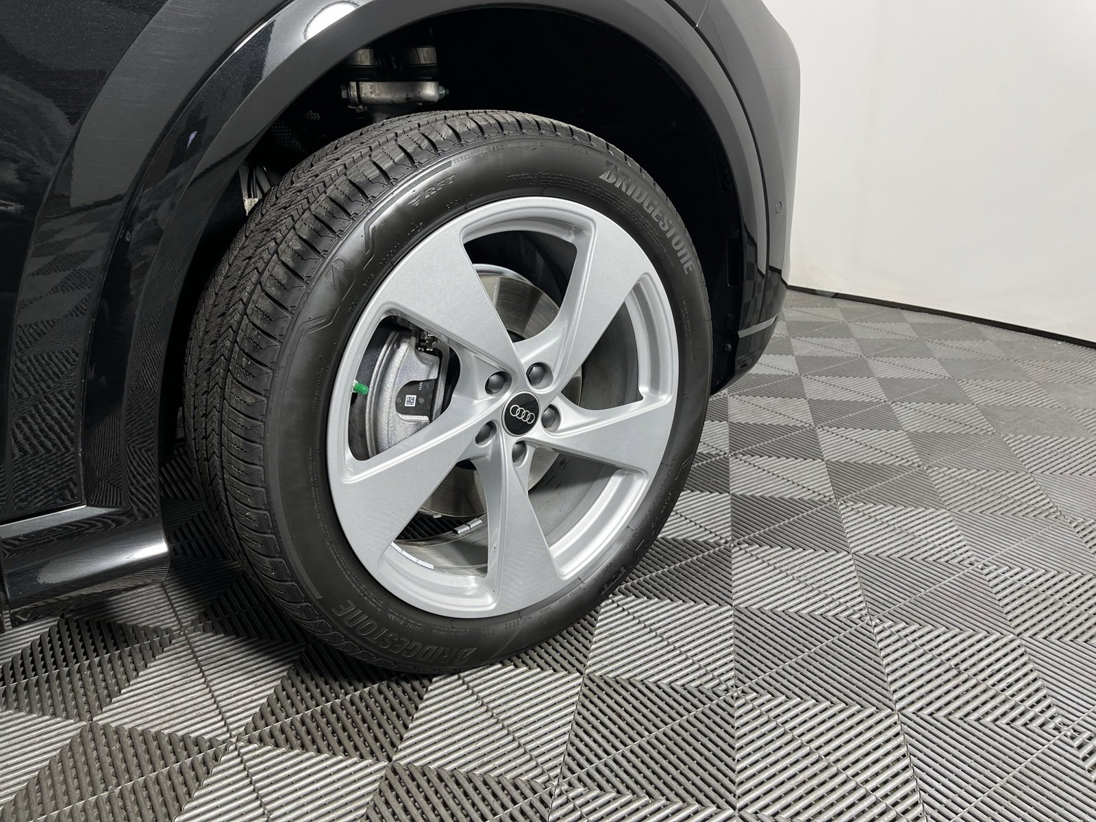 Used 2025 Audi Q5 2.0T Premium Plus w/ Premium Plus image 11