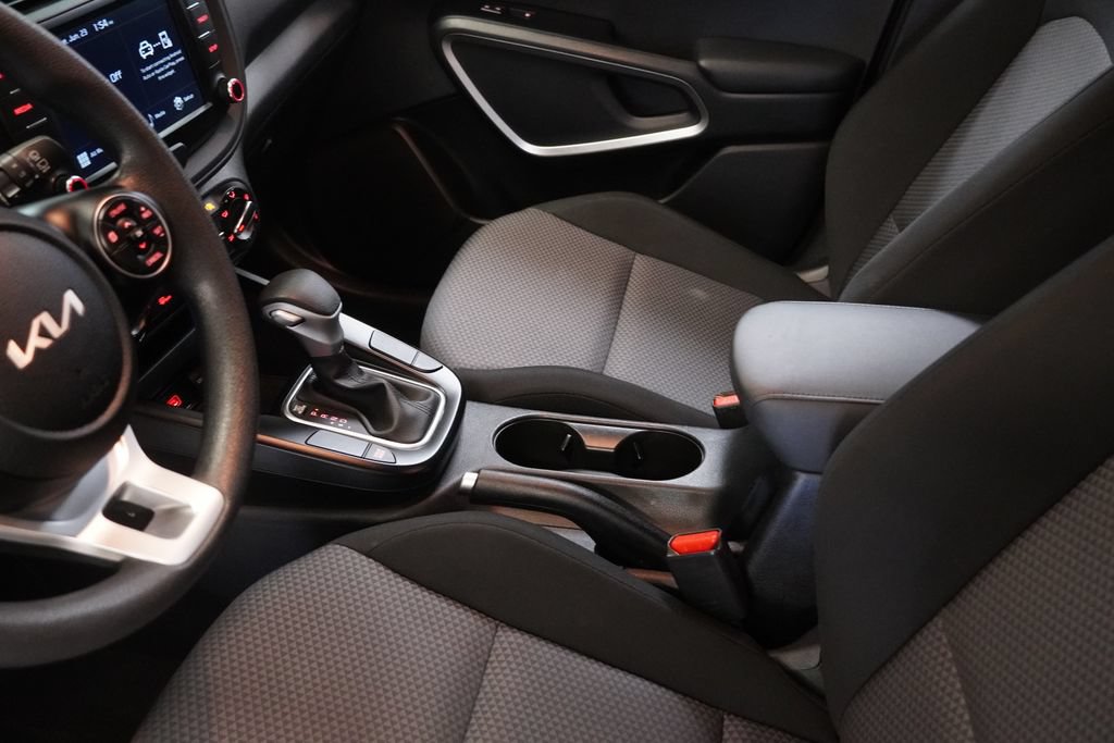 Used 2022 Kia Soul LX FWD image 7