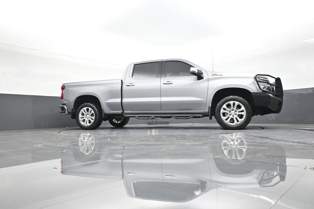 Used 2024 Chevrolet Silverado 1500 LTZ w/ Technology Package AWD/4WD image 49