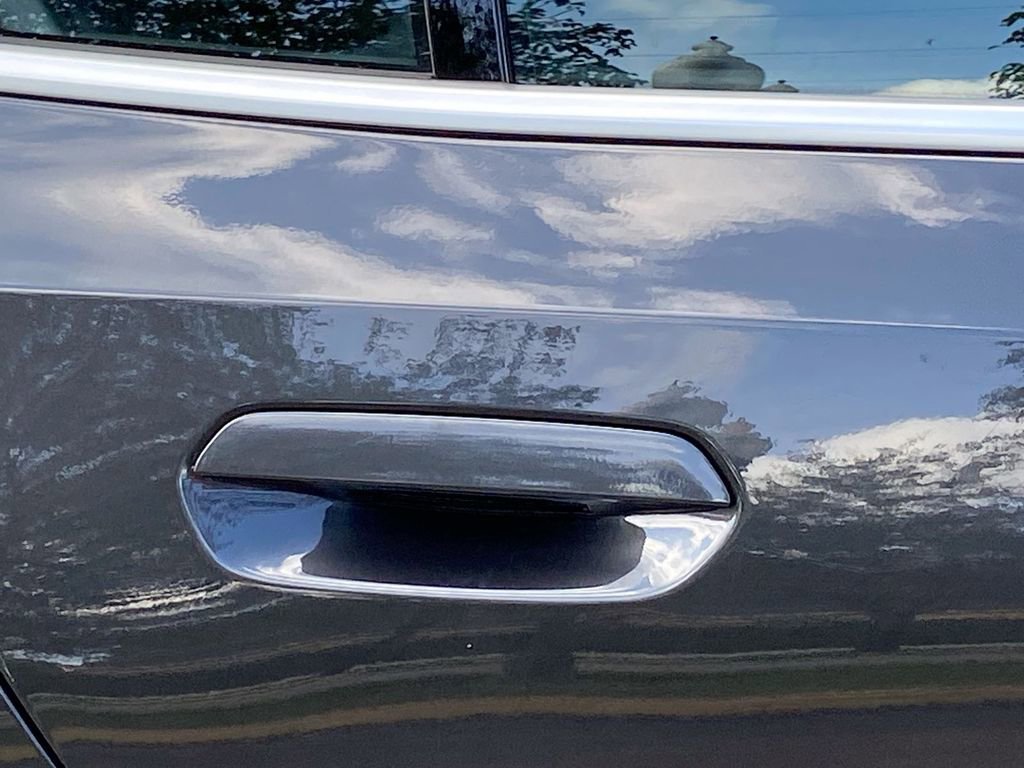 Used 2025 BMW i5 eDrive40i w/ Premium Package image 20