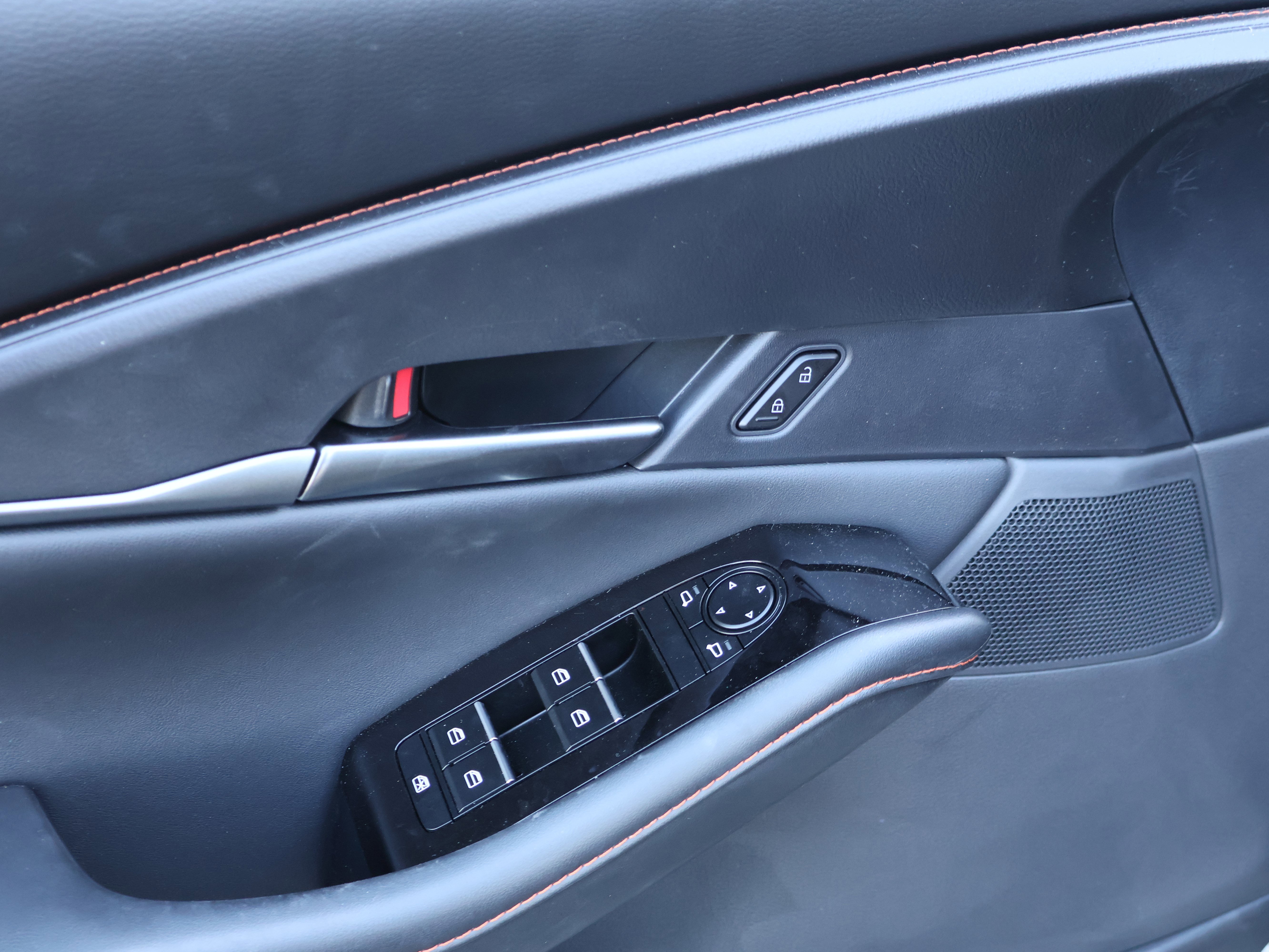 Certified 2025 MAZDA CX-30 Carbon image 24