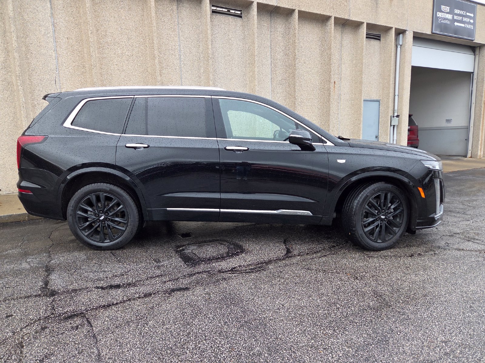 Used 2023 Cadillac XT6 Premium Luxury AWD/4WD image 15