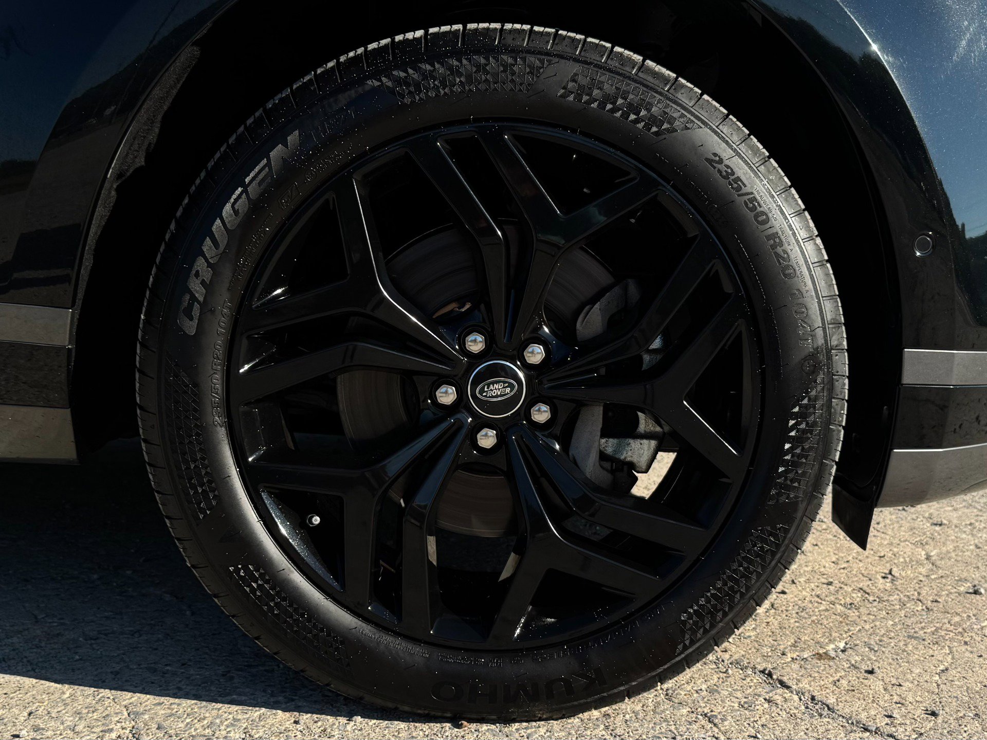 Used 2020 Land Rover Range Rover Evoque R-Dynamic SE image 82