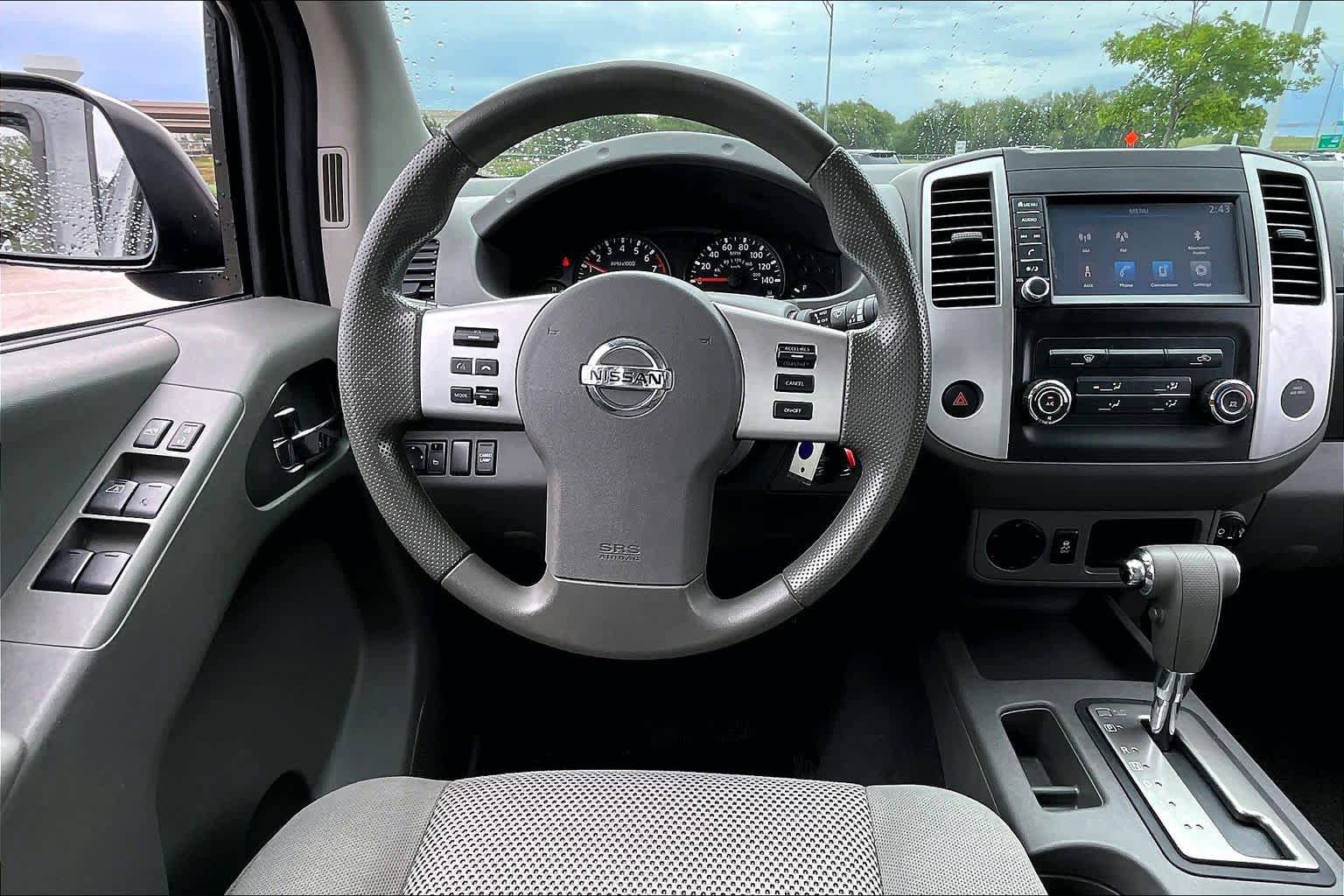 Used 2019 Nissan Frontier SV RWD image 6