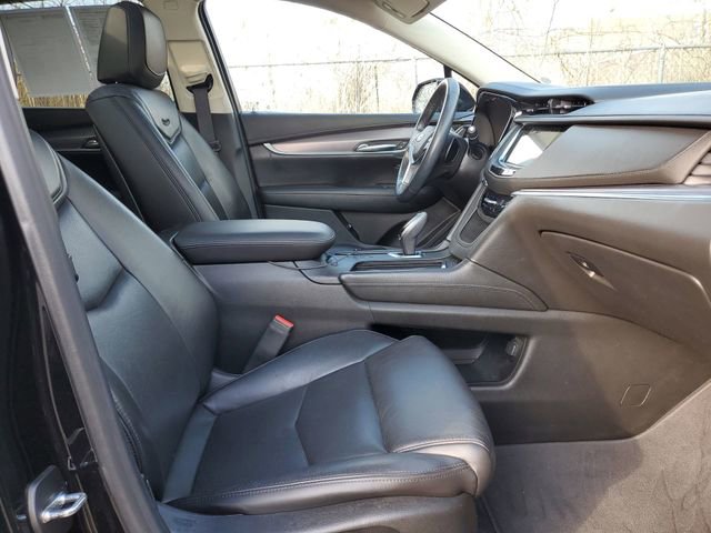 Certified 2018 Cadillac XT5 Luxury w/ LPO, Radiant Package image 29