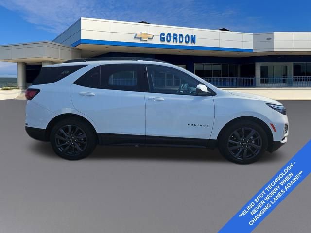 Used 2022 Chevrolet Equinox RS w/ LPO, Floor Liner Package image 6