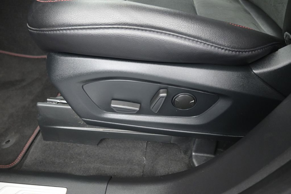 Used 2022 Ford Explorer ST-Line RWD image 21